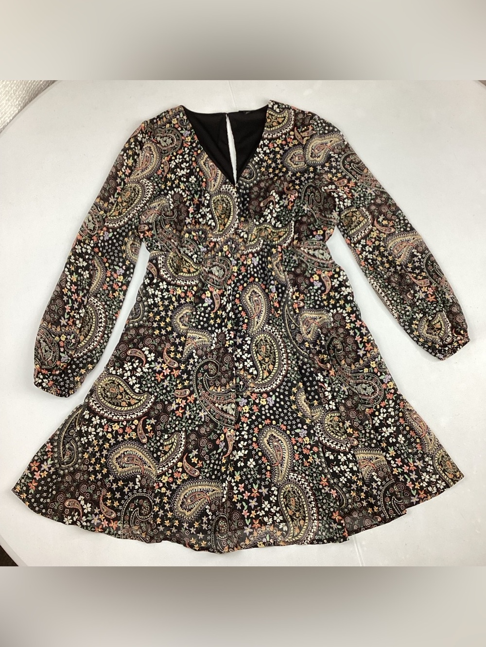 Torrid Metallic Paisley Black Babydoll Dress Size 0 L 12 Long Sleeve Boho EUC